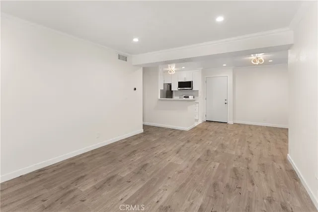 $423,000 | 18620 Hatteras, Unit 173, Tarzana, CA 91356