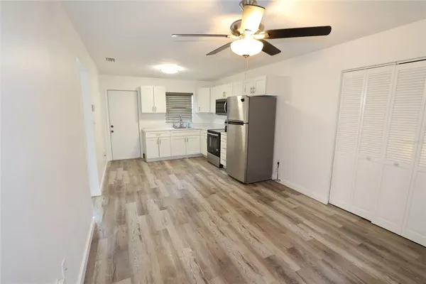 $1,600 | 918 South Scenic Highway, Lake Wales, FL 33853