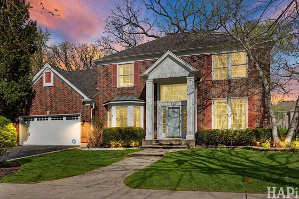 $519,999 | 1121 Williamsburg Circle, Grayslake, IL 60030