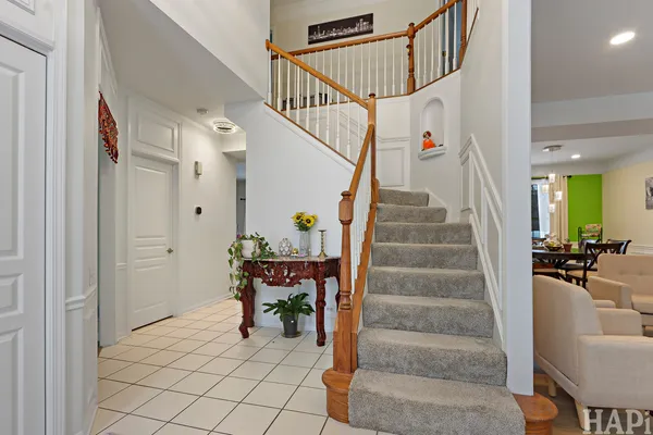 $519,999 | 1121 Williamsburg Circle, Grayslake, IL 60030
