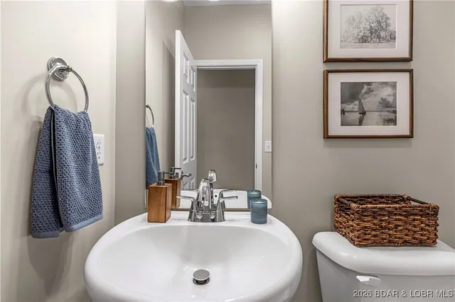 $489,950 | 50 Southshore Place, Sunrise Beach, MO 65079