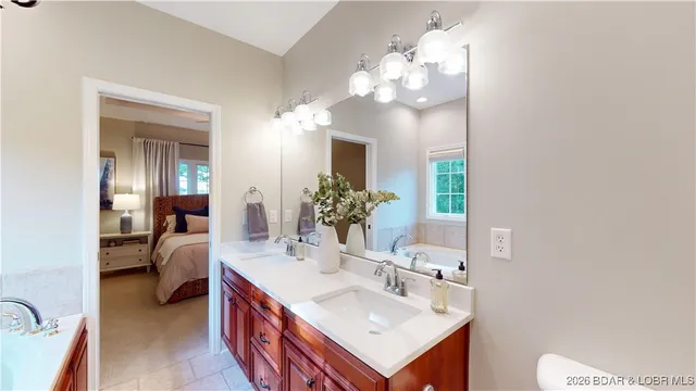 $524,950 | 50 Southshore Place, Sunrise Beach, MO 65079