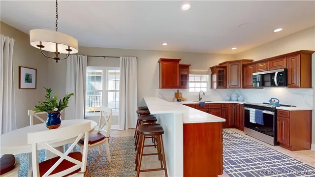 $524,950 | 50 Southshore Place, Sunrise Beach, MO 65079