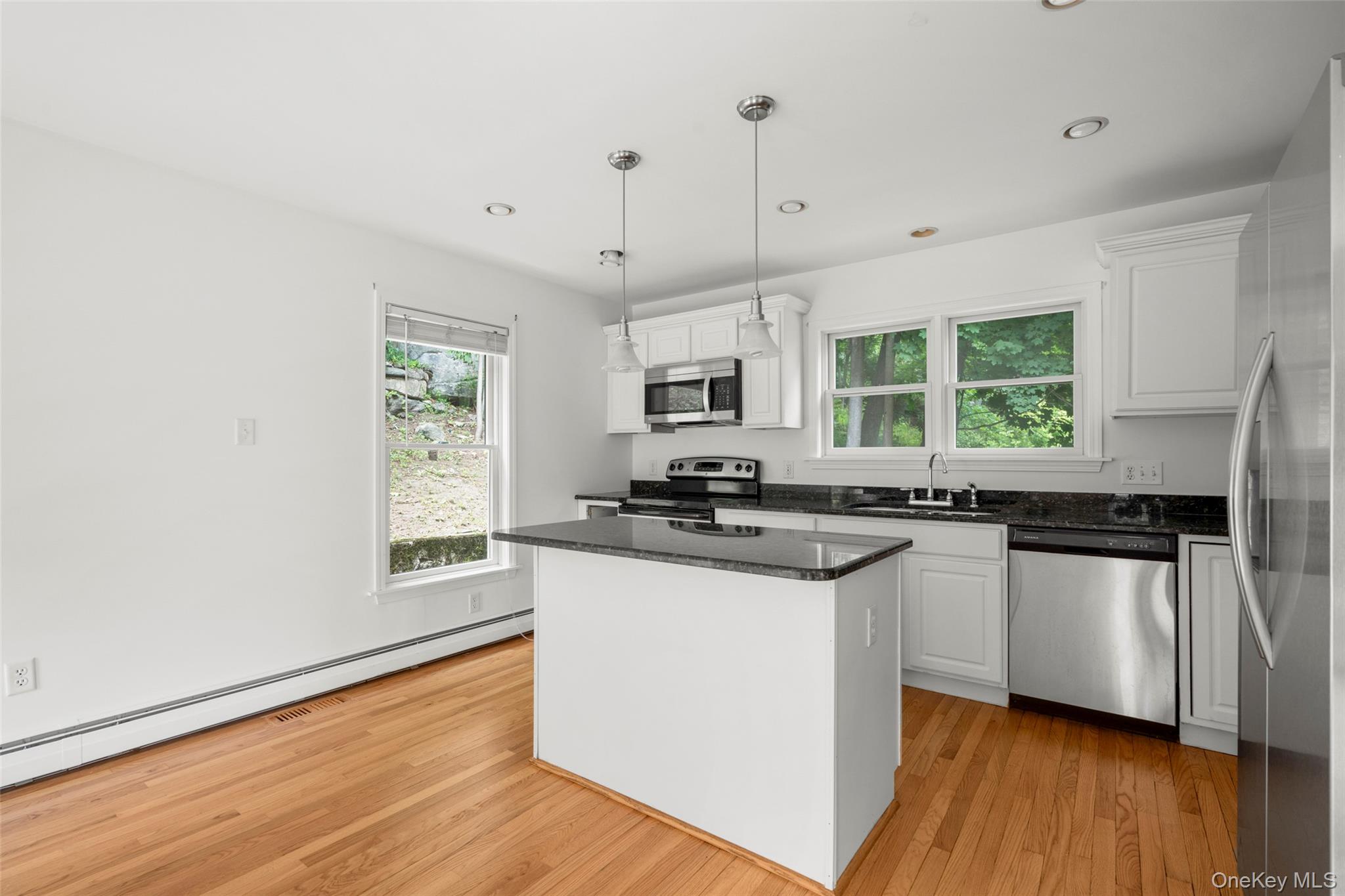 109 Tanglewylde Road Lake Peekskill, NY 10537 - Photo 14 of 35