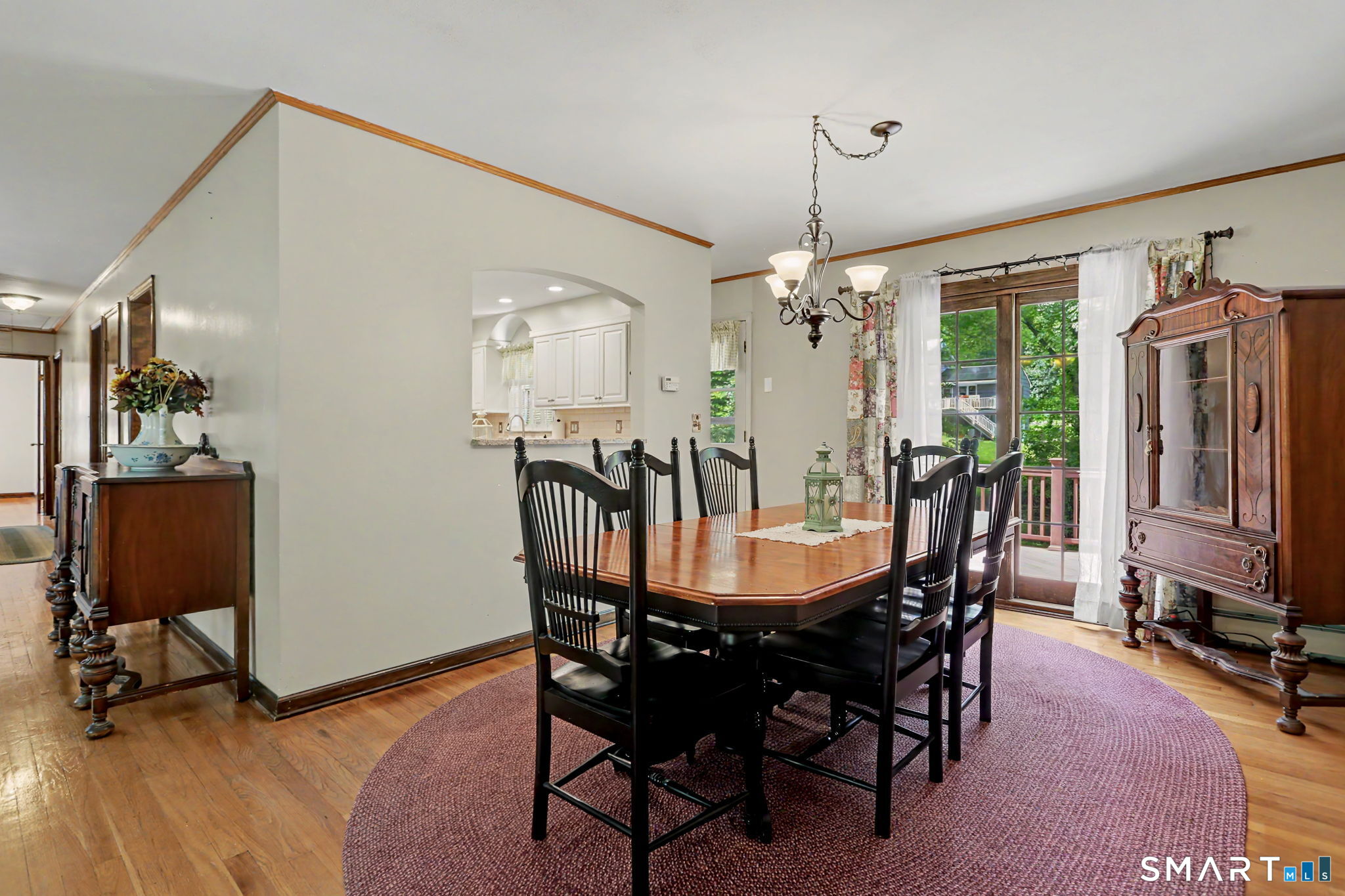 2010 Old Town Road Trumbull, CT 06611 - Photo 13 of 35 Dining Area w Kitchen Pass Thru