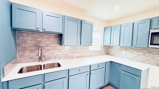 $200,000 | 3430 West Salinas, San Antonio, TX 78207