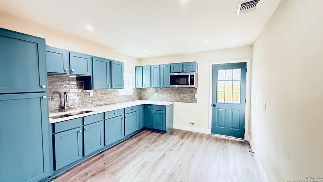 $200,000 | 3430 West Salinas, San Antonio, TX 78207