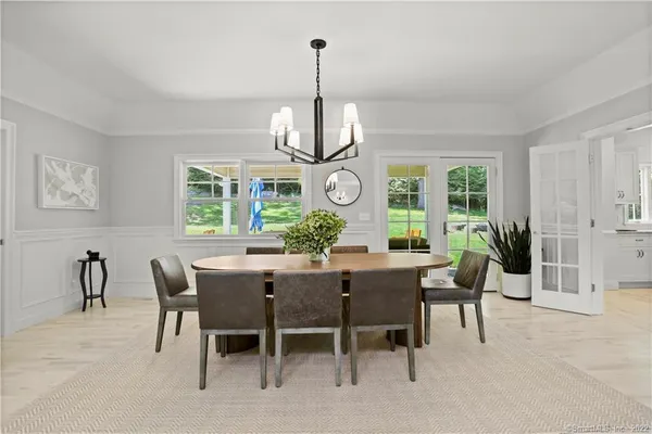 $10,000 | 220 Burr Street, Fairfield, CT 06824