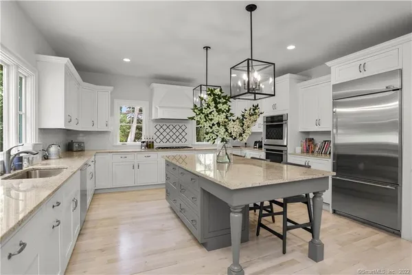 $10,000 | 220 Burr Street, Fairfield, CT 06824