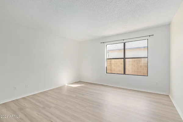 $1,850 | 8714 West Amelia Avenue, Phoenix, AZ 85037