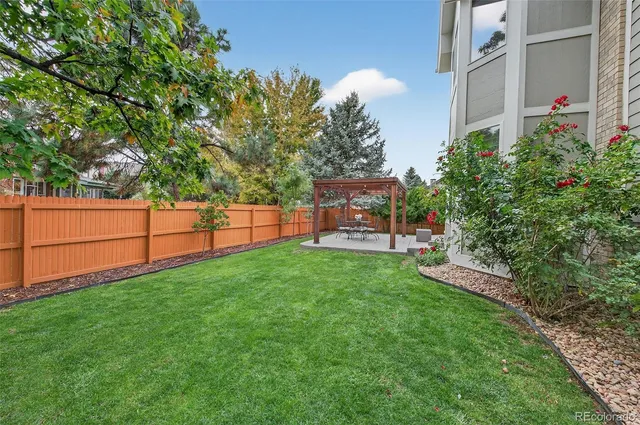 $999,999 | 14858 East Aberdeen Avenue, Centennial, CO 80016