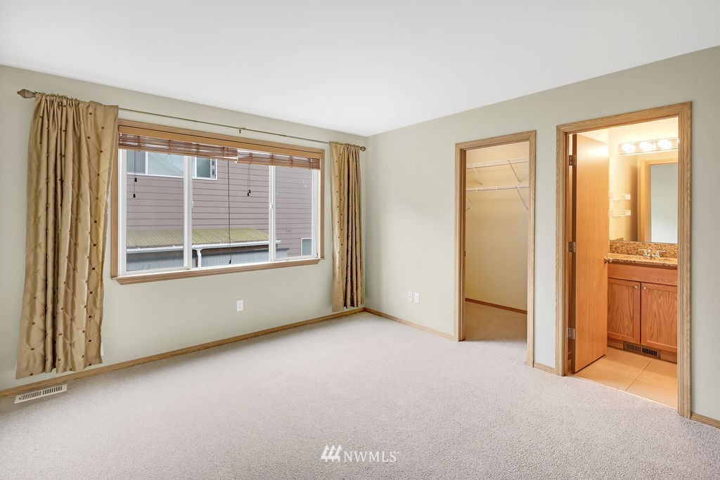 2516 194th Street Southeast Bothell, WA 98012 - Photo 20 of 28 an empty room with windows
