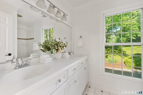 $1,750,000 | 32 Silver Ridge Common, Weston, CT 06883