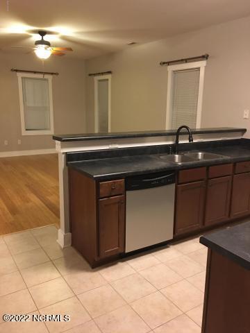 640 East Ocean Road Holly Ridge, NC 28445 - Photo 3 of 10 20200124165939454582000000-o