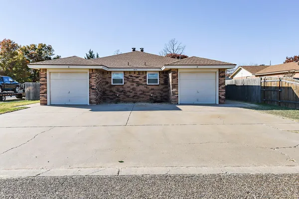 $1,150 | 8214 Vernon Avenue, Lubbock, TX 79423