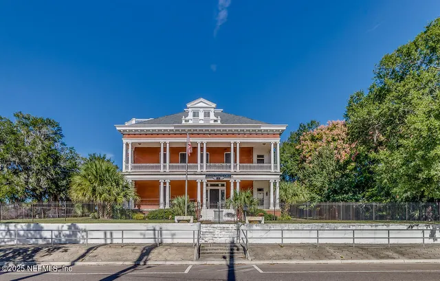 $495,000 | 1235 North Laura Street, Jacksonville, FL 32206