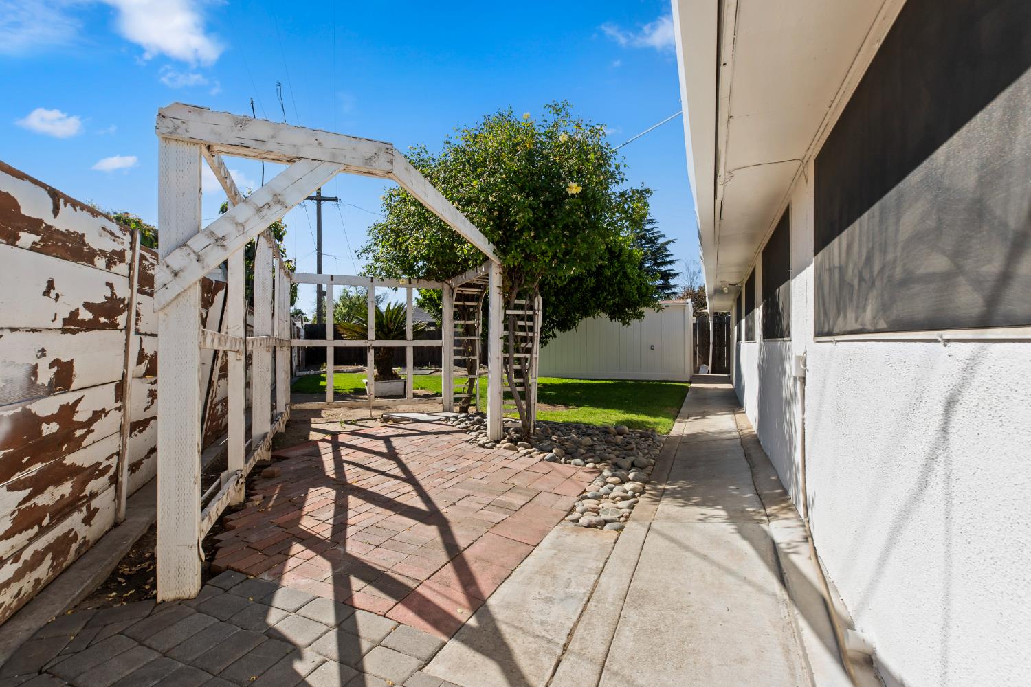 1008 Colonial Court Modesto, CA 95350 - Photo 30 of 40