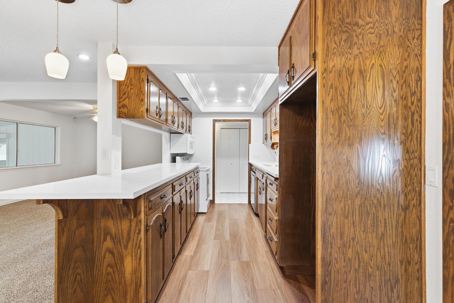 1008 Colonial Court Modesto, CA 95350 - Photo 7 of 40