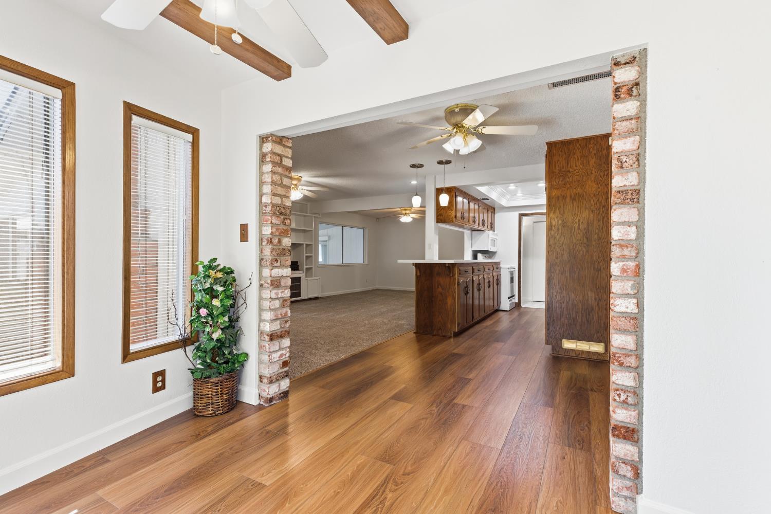 1008 Colonial Court Modesto, CA 95350 - Photo 8 of 40