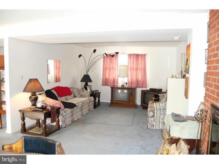 1450 Pole Bridge Road Middletown, DE 19709 - Photo 20 of 21 Family Room