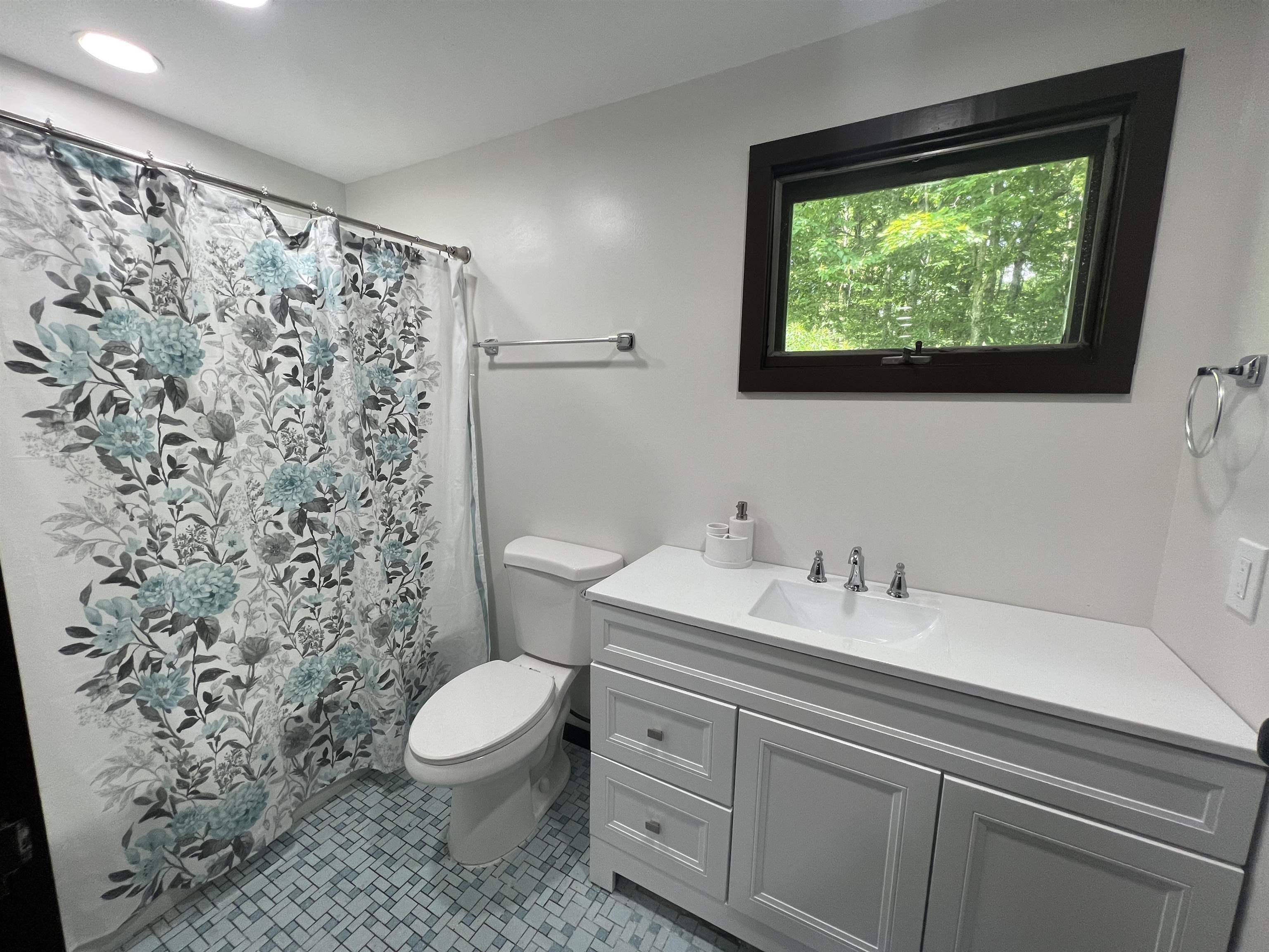 10 Rocky Road Winhall, VT 05340 - Photo 9 of 12