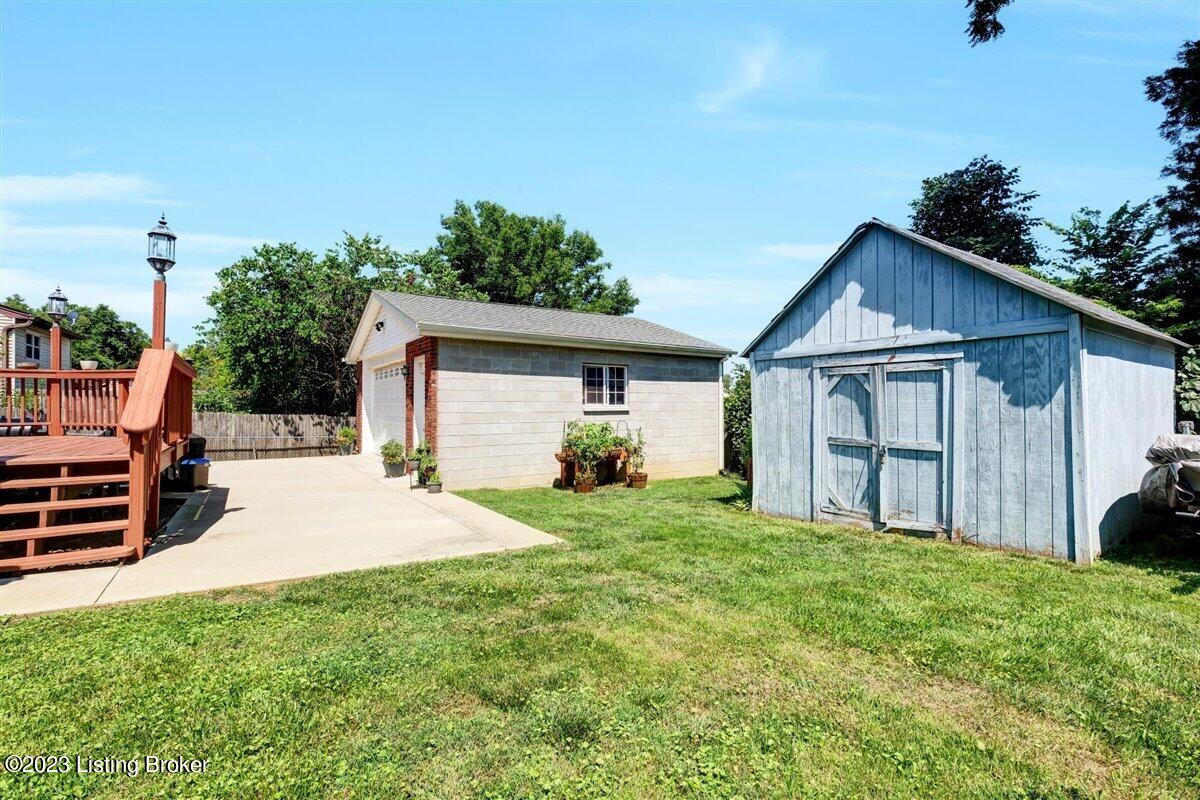5003 Woodsend Road Louisville, KY 40229 - Photo 36 of 47 36-5003 Woodsend Rd-136