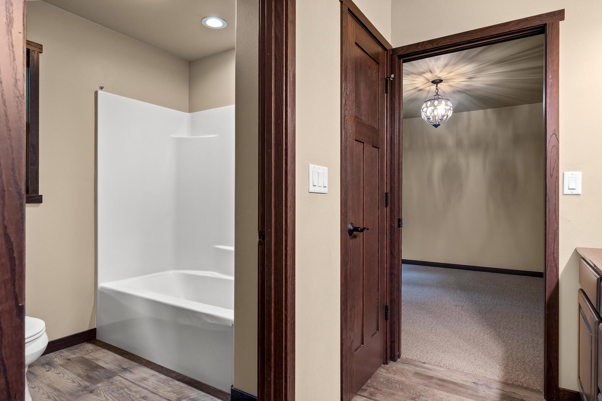 W25377 Park Road Trempealeau, WI 54661 - Photo 34 of 69 JACK N JILL BATH