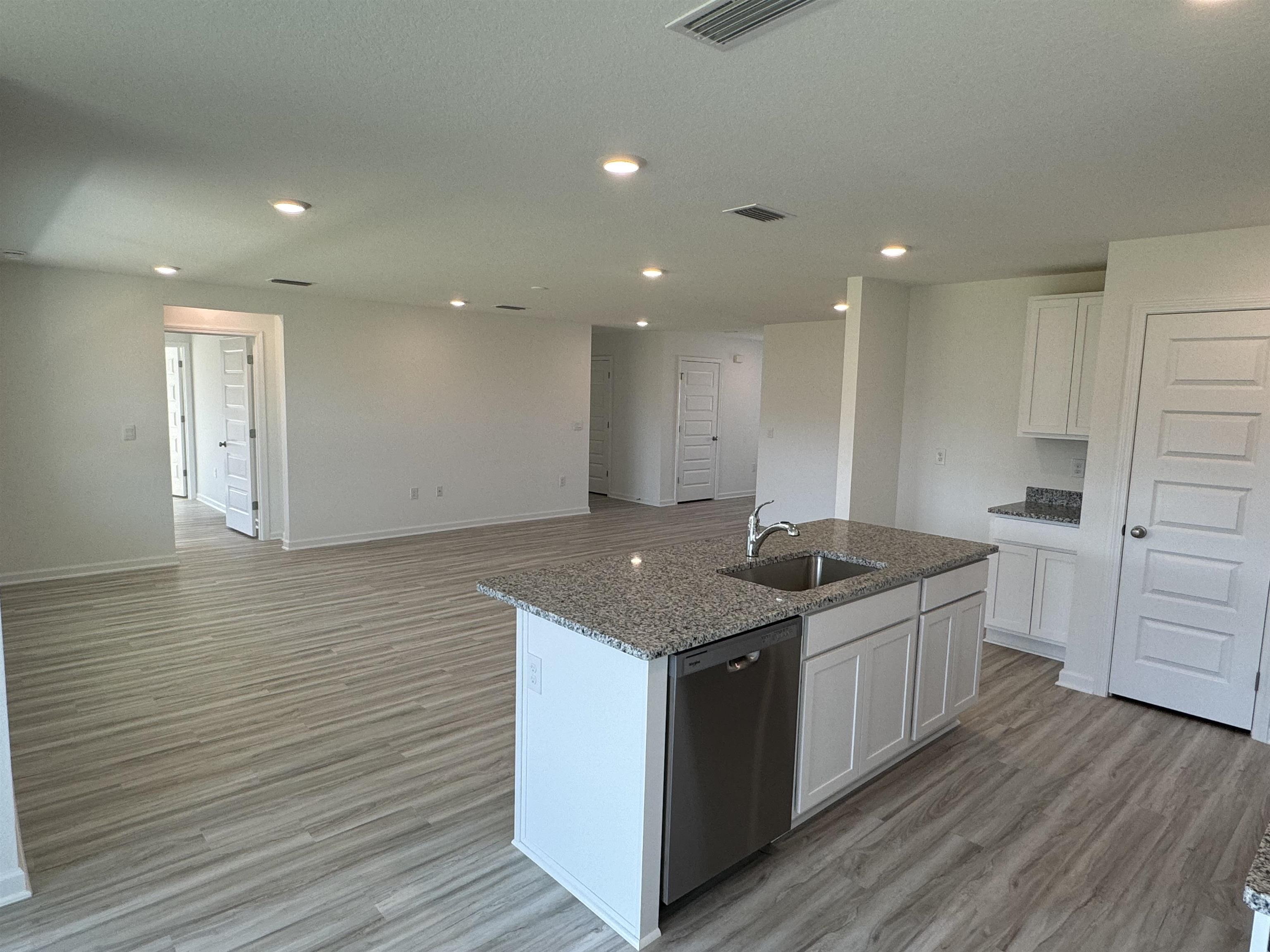 8818 Sea Star Circle Foley, AL 36535 - Photo 4 of 70 Kitchen