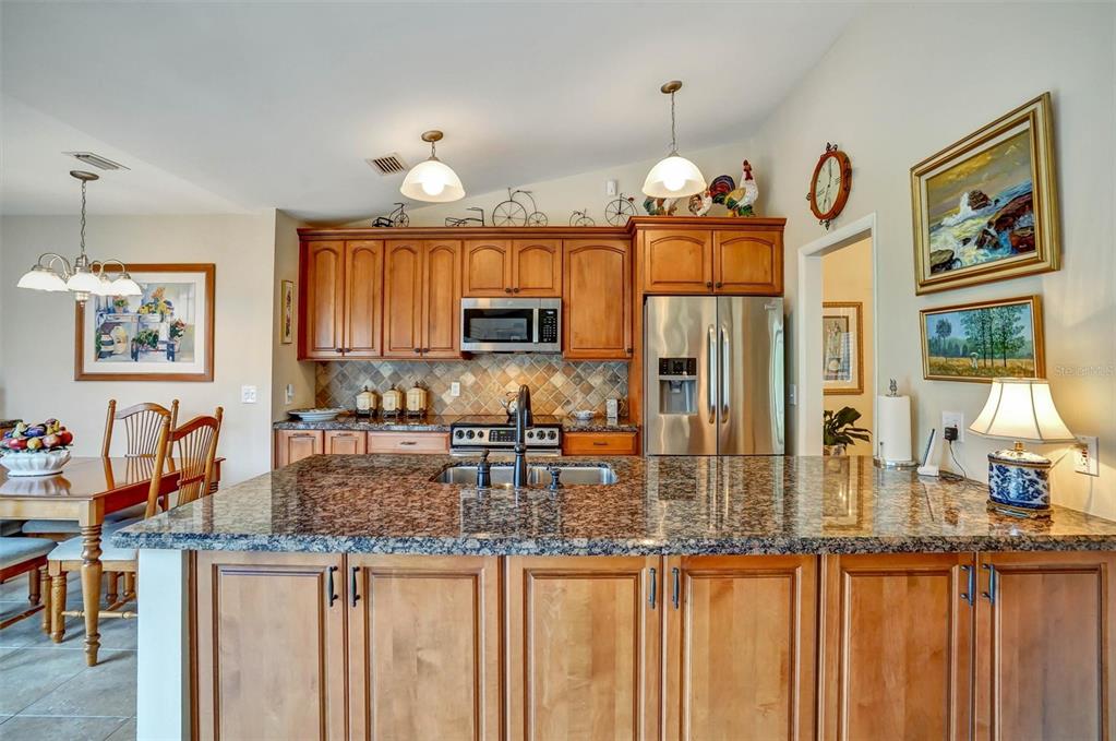 11816 Lipsey Road Tampa, FL 33618 - Photo 16 of 50