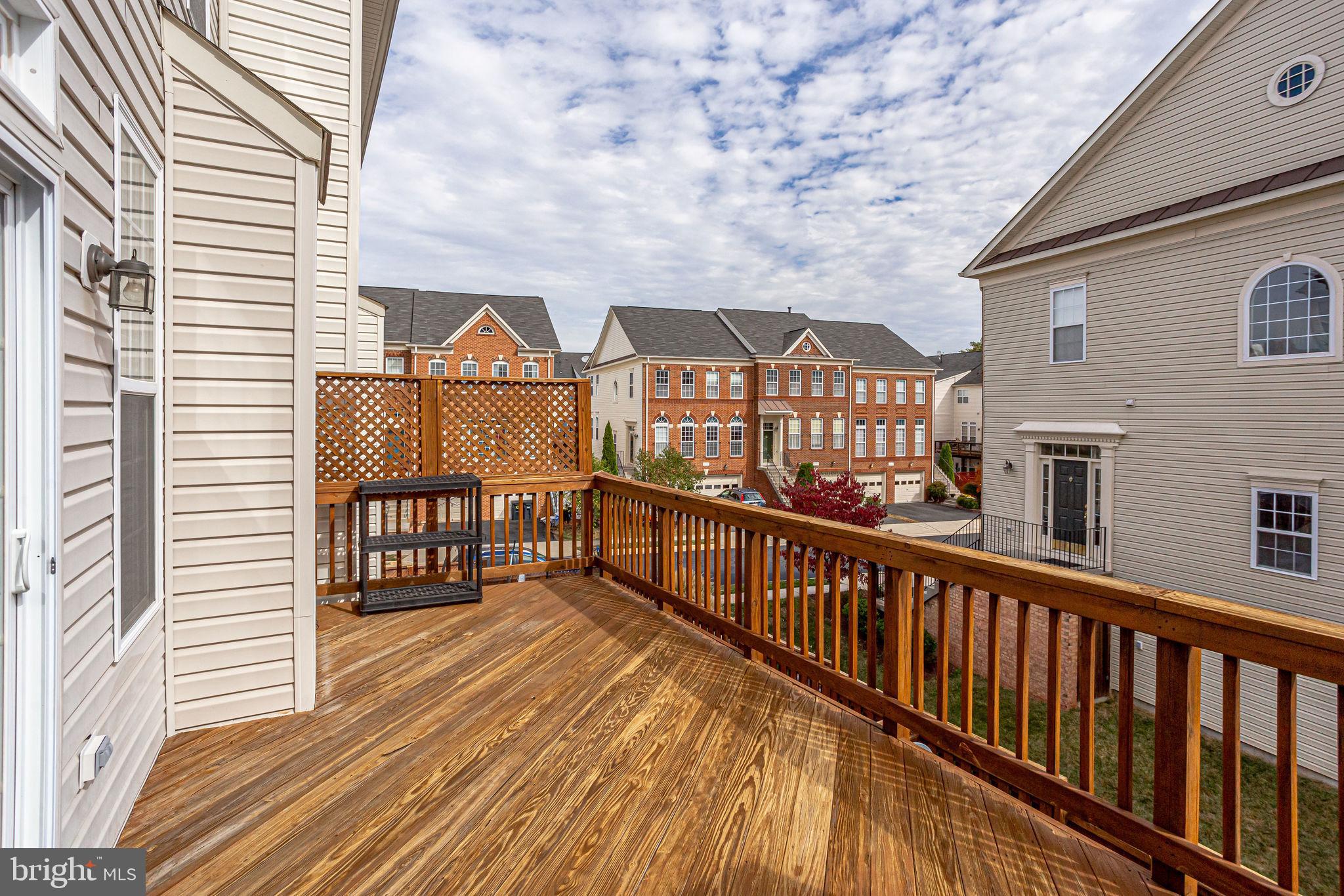 22050 Dilworth Square Broadlands, VA 20148 - Photo 67 of 92 Newly Stained Rear Deck