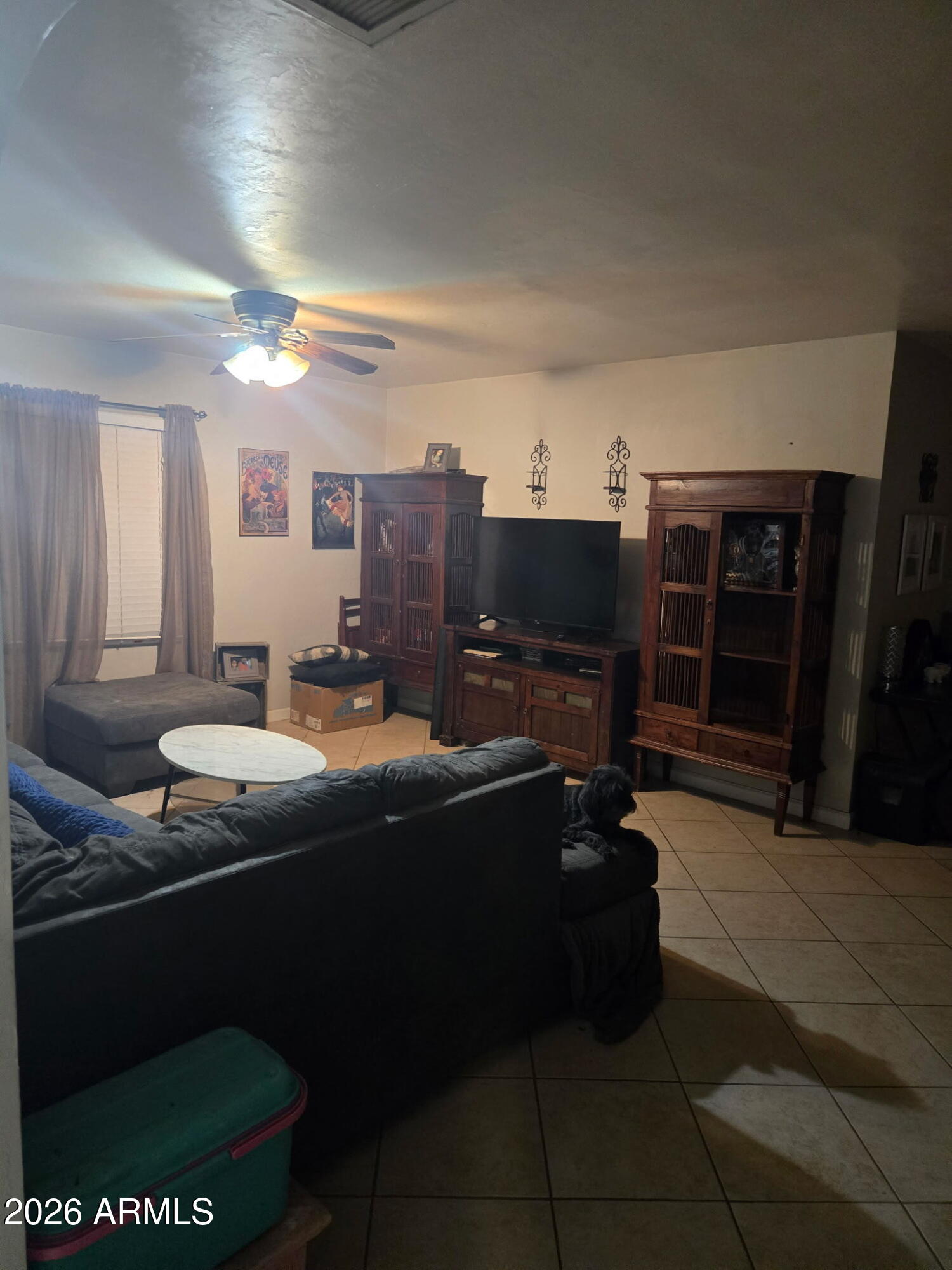 5625 South 9th Street Phoenix, AZ 85040 - Photo 7 of 8 a living room with furniture