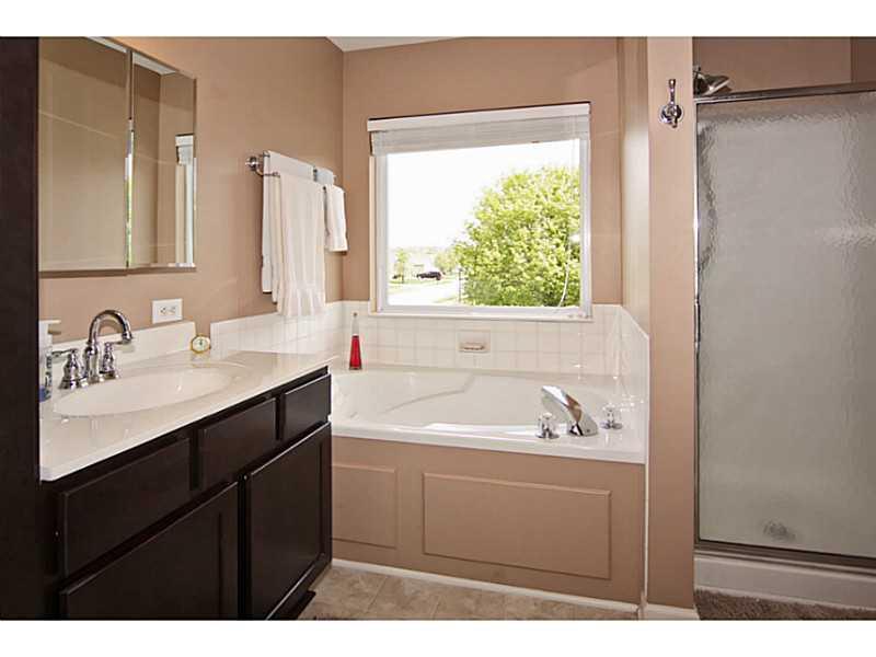 921 Pine Ridge Way Brownsburg, IN 46112 - Photo 15 of 23 Gallery Image 15