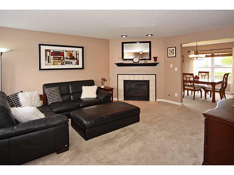 921 Pine Ridge Way Brownsburg, IN 46112 - Photo 4 of 23 Gallery Image 4