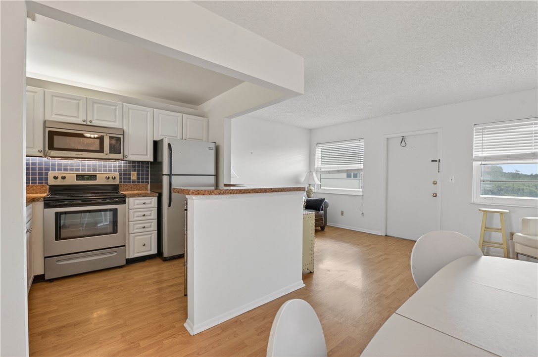 68 Royal Oak Court, Unit 204 Vero Beach, FL 32962 - Photo 16 of 34