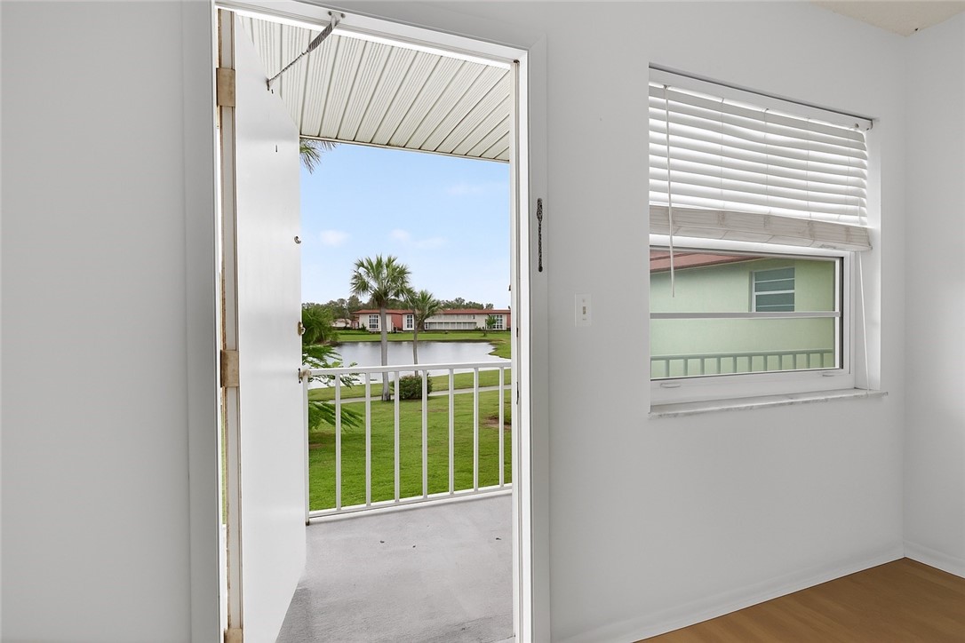 68 Royal Oak Court, Unit 204 Vero Beach, FL 32962 - Photo 9 of 34