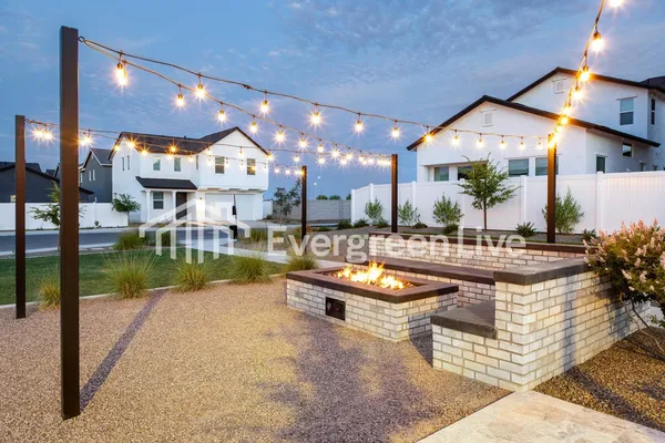 $2,025 | 9117 North 181st Avenue, Unit 62, Waddell, AZ 85355