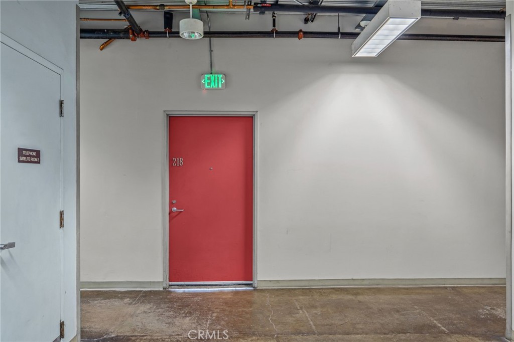 420 San Pedro Street, Unit 218 Los Angeles, CA 90013 - Photo 3 of 27