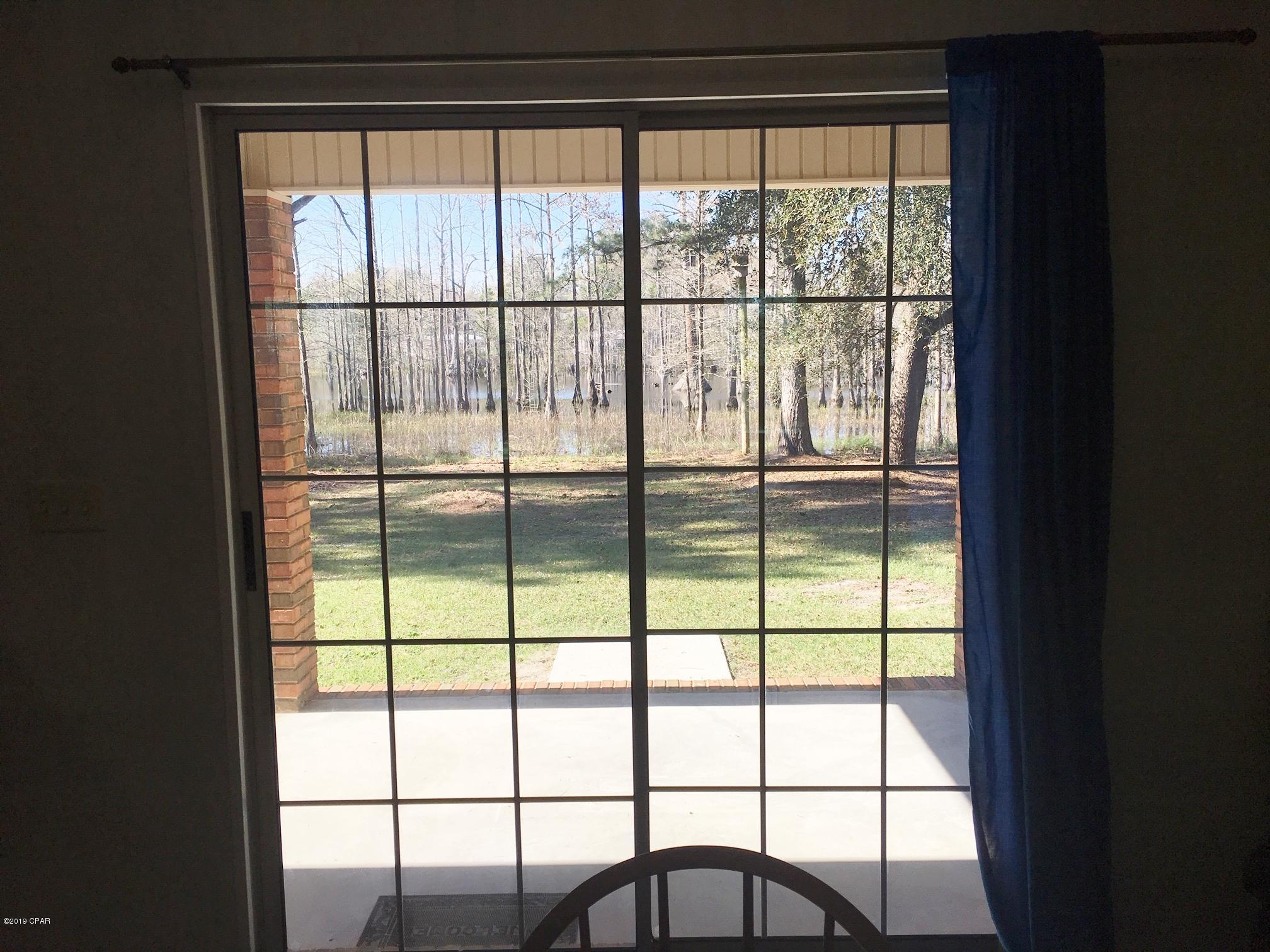 727 Wrights Creek Road Caryville, FL 32427 - Photo 18 of 47