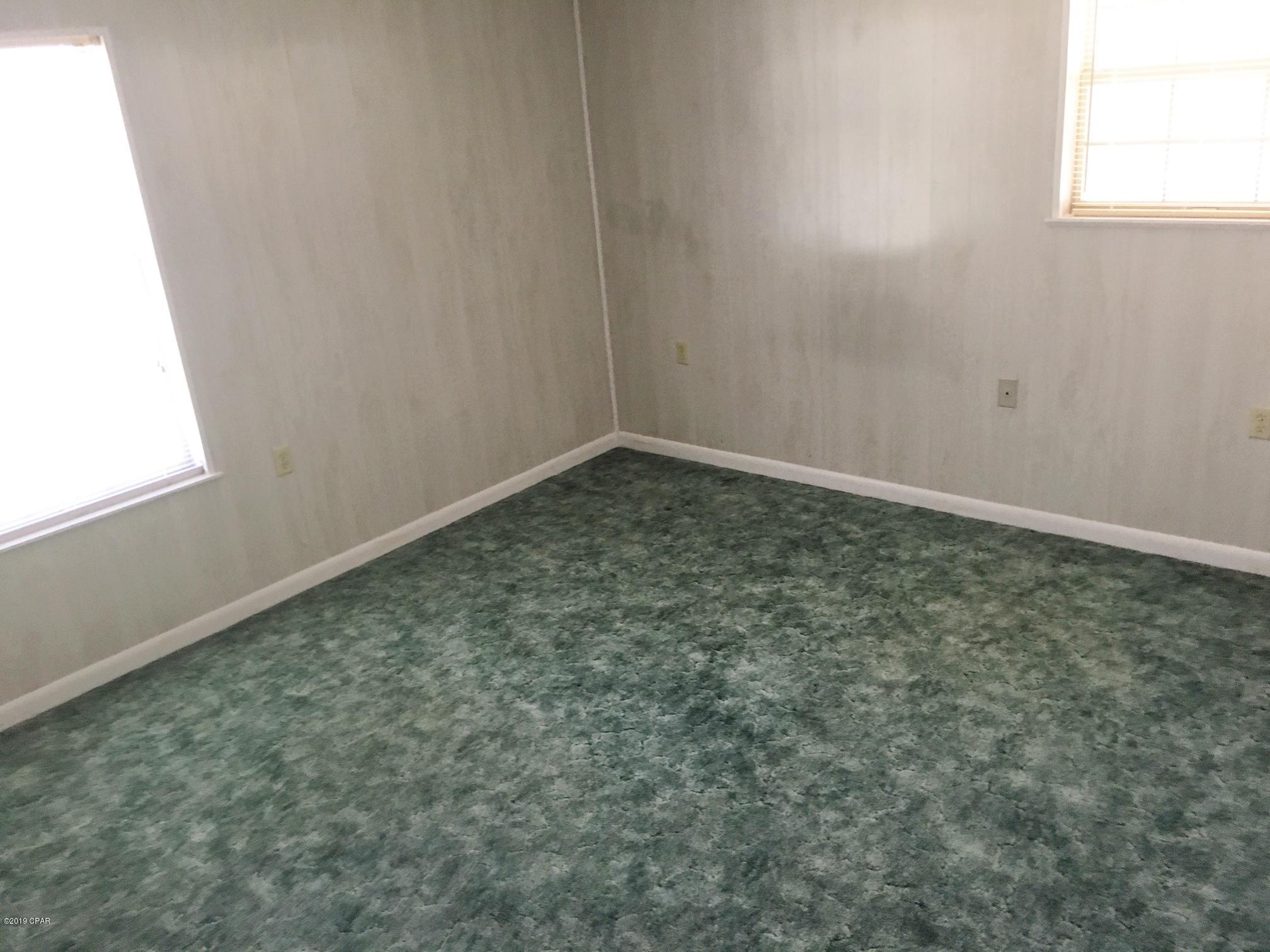 727 Wrights Creek Road Caryville, FL 32427 - Photo 27 of 47