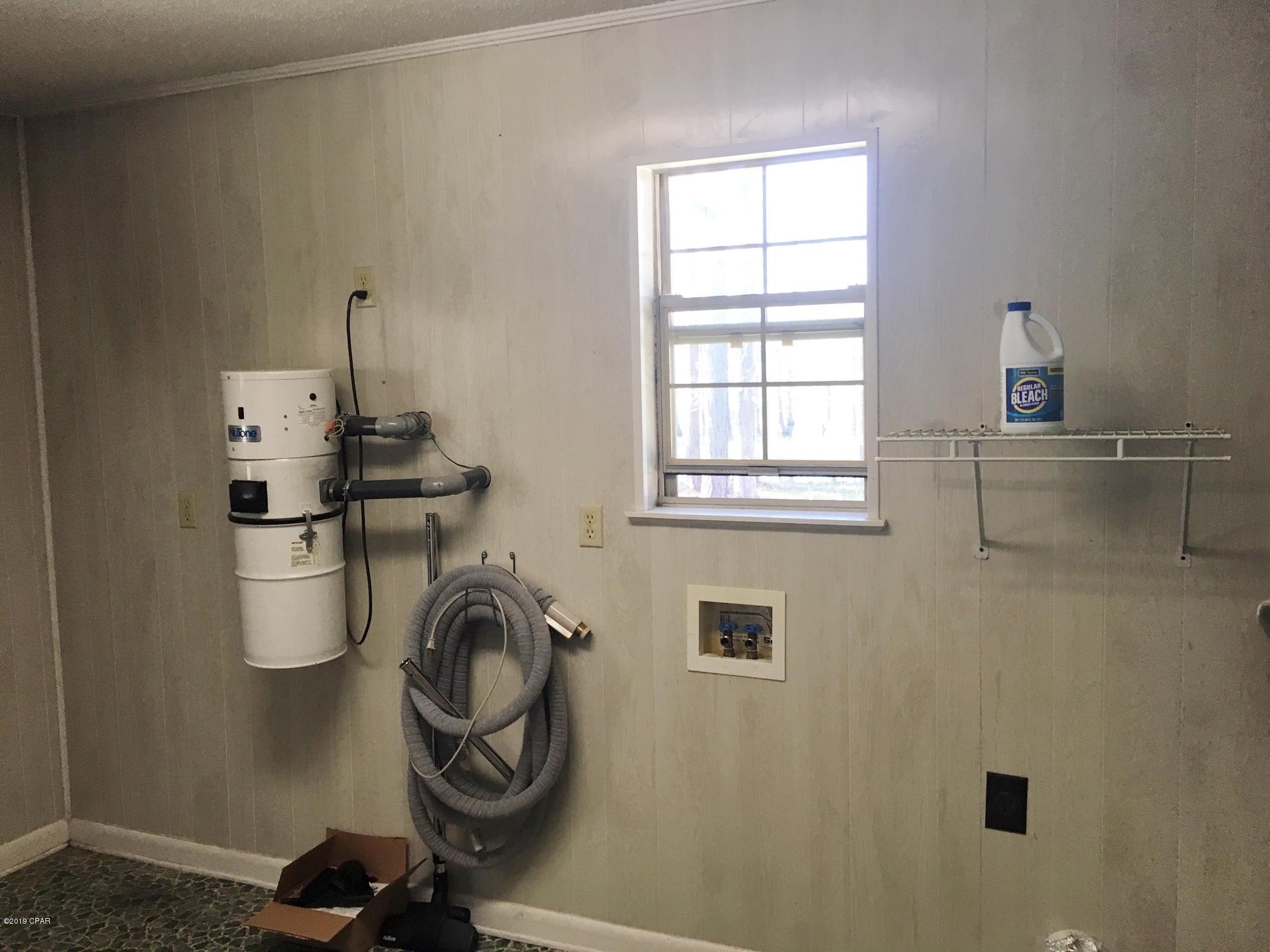 727 Wrights Creek Road Caryville, FL 32427 - Photo 30 of 47