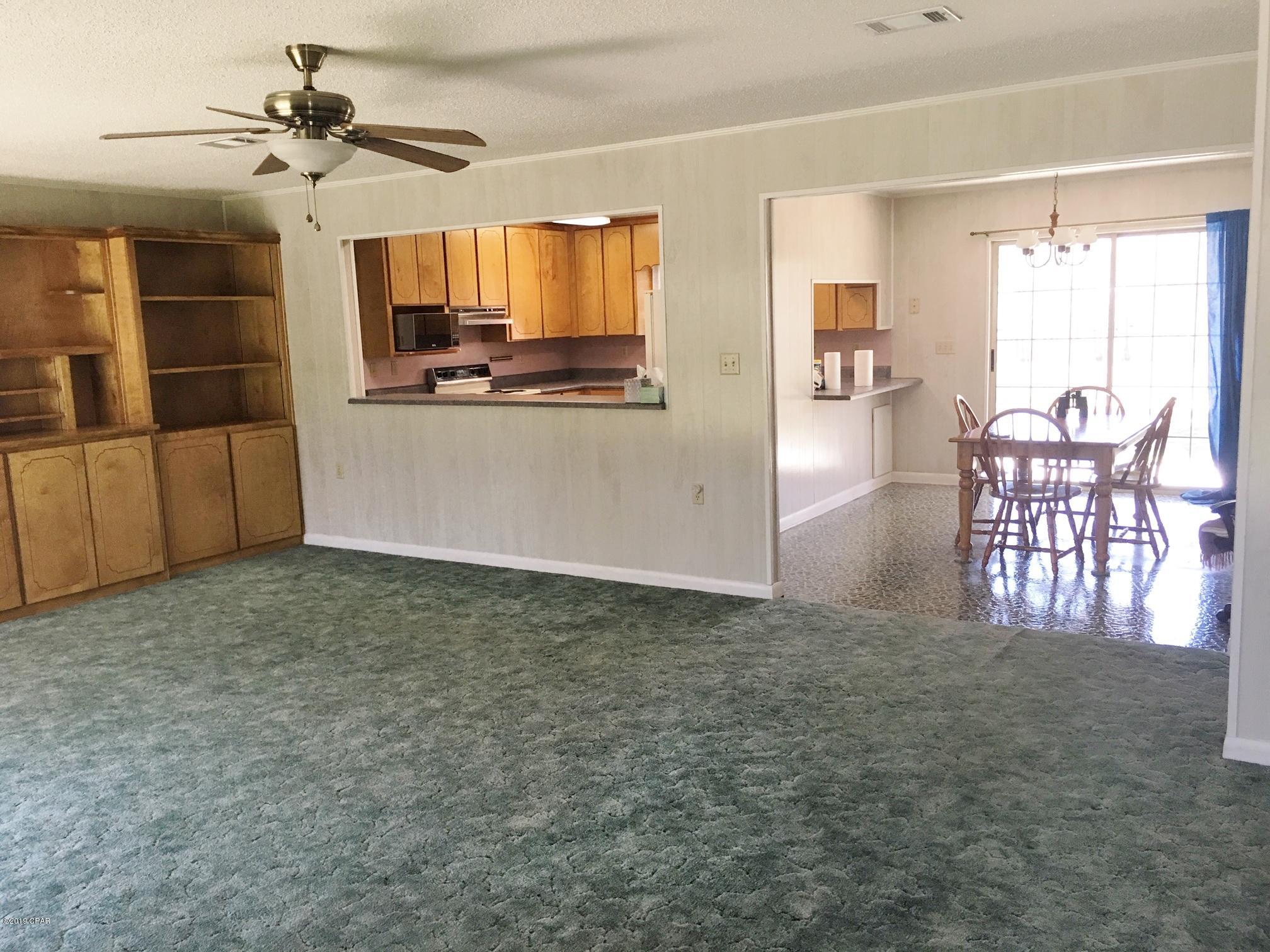 727 Wrights Creek Road Caryville, FL 32427 - Photo 8 of 47