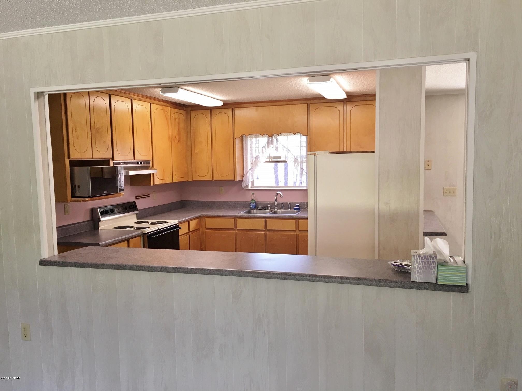 727 Wrights Creek Road Caryville, FL 32427 - Photo 10 of 47