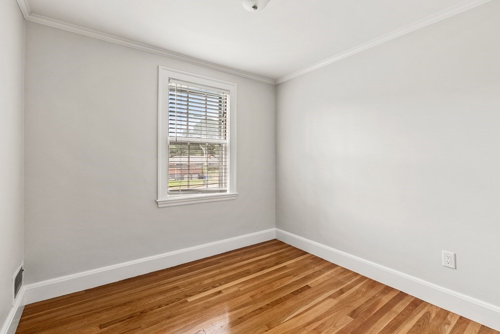 829 West Roxbury Parkway Brookline, MA 02467 - Photo 17 of 22