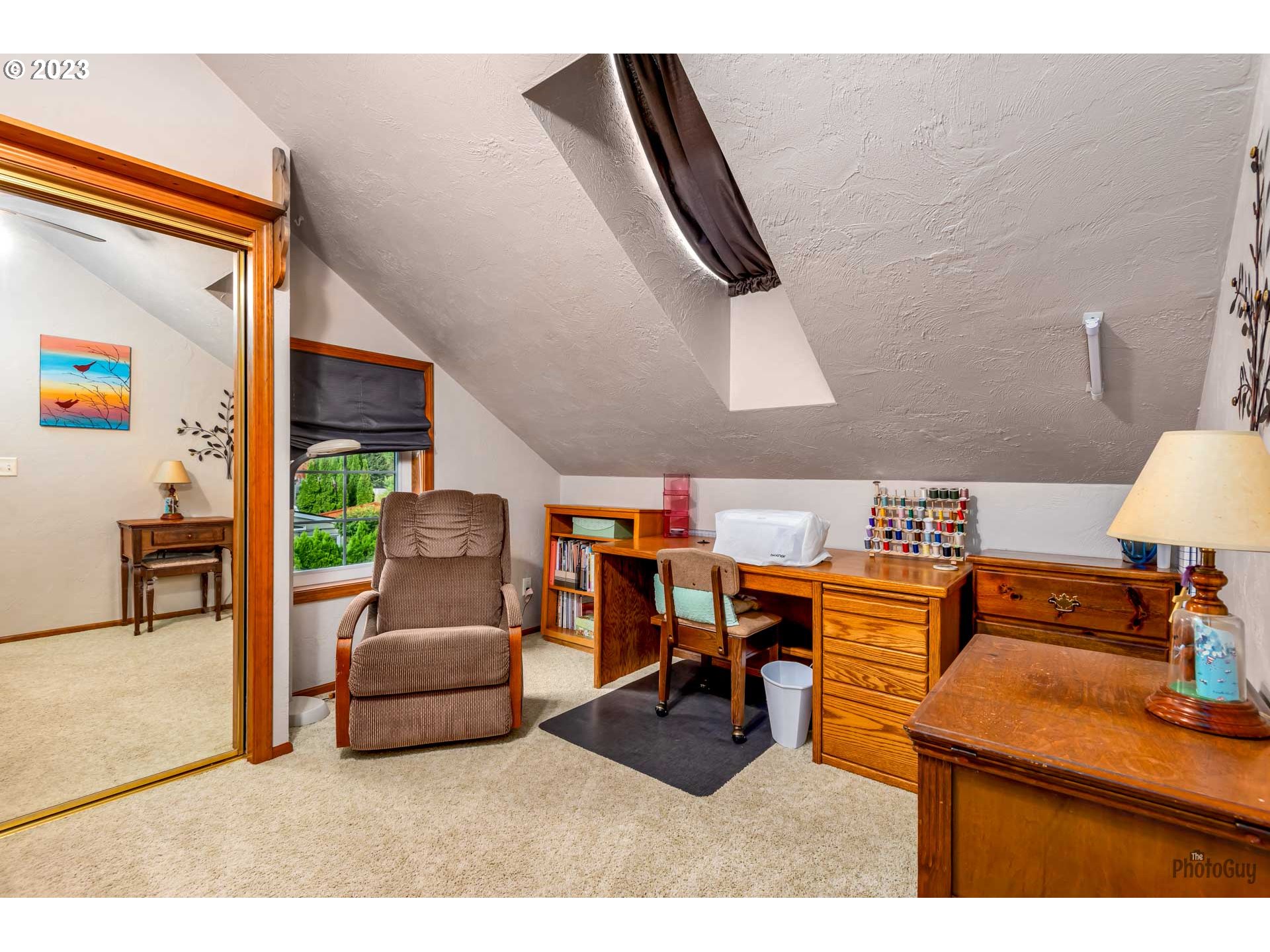 551 68th Place Springfield, OR 97478 - Photo 26 of 45 a living room with furniture and a couch