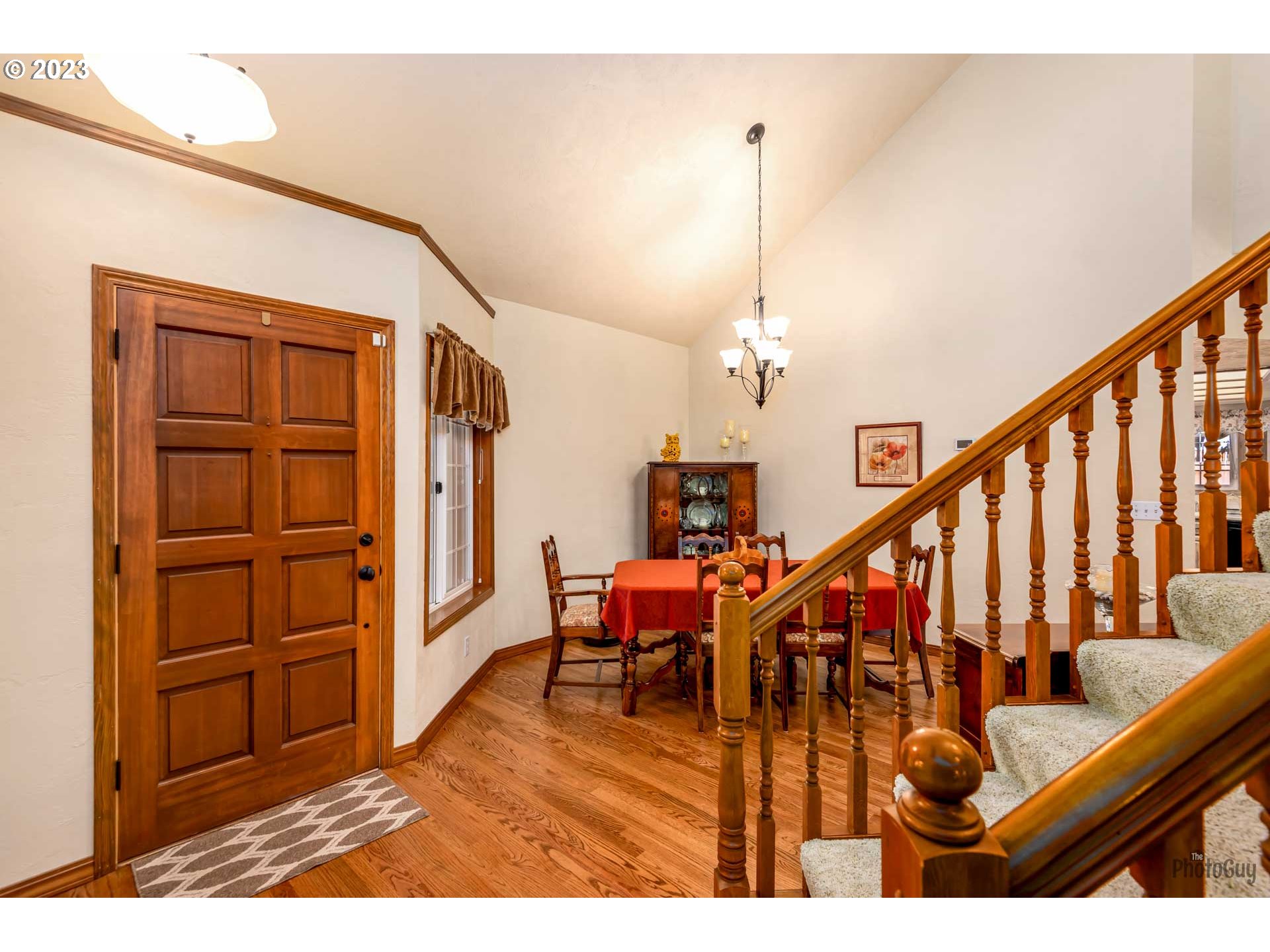 551 68th Place Springfield, OR 97478 - Photo 7 of 45 a view of a living room and entryway