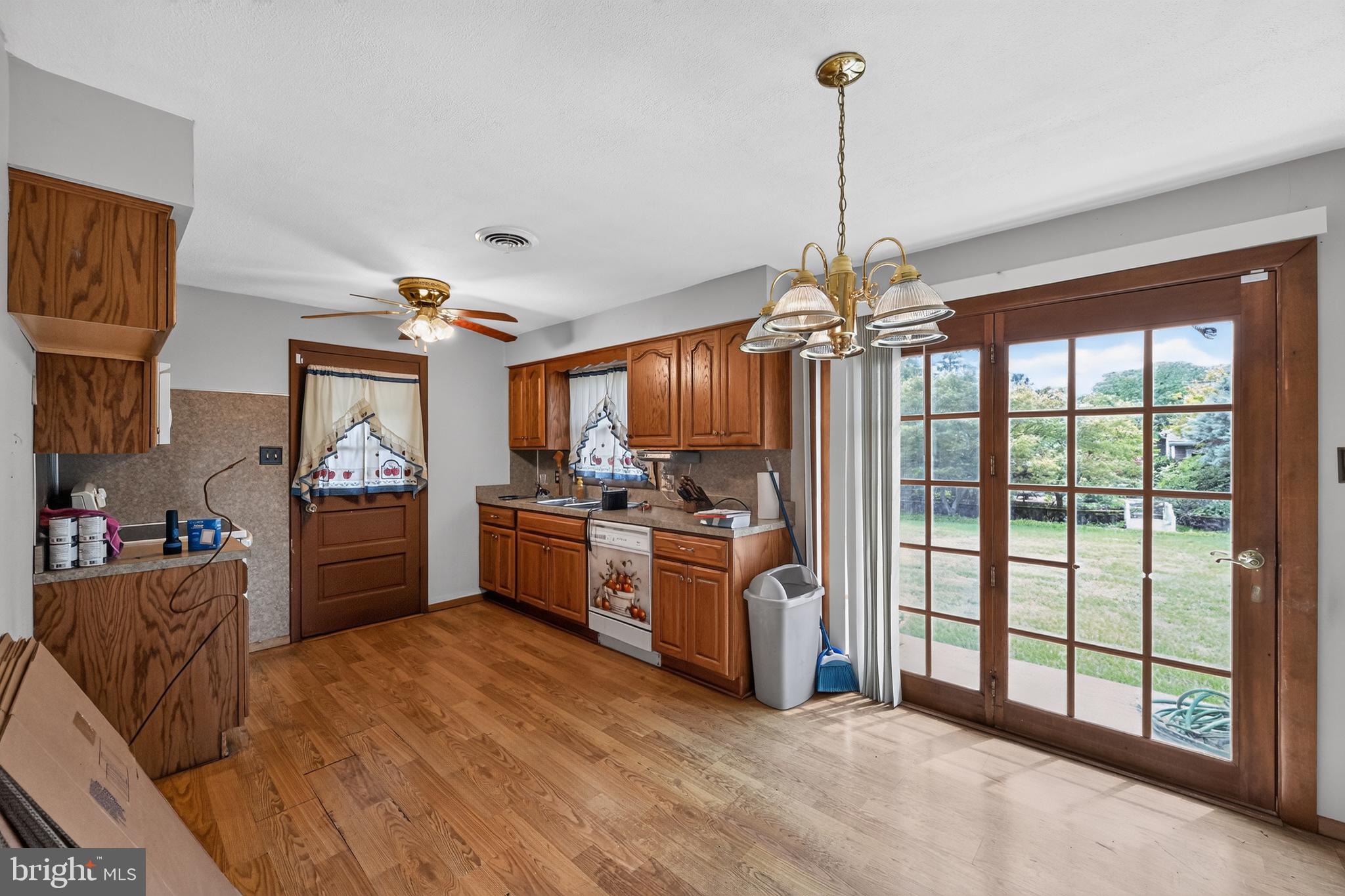 52 Roth Church Rd Spring Grove Spring Grove, PA 17362 - Photo 6 of 30
