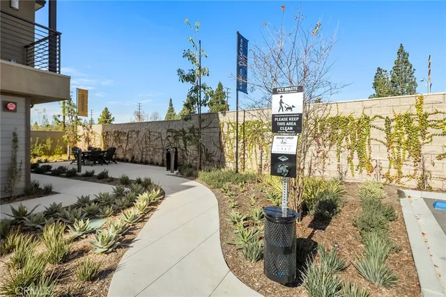 $739,800 | 1968 Via De La Luna, Placentia, CA 92870