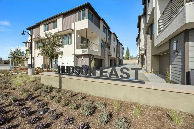 $739,800 | 1968 Via De La Luna, Placentia, CA 92870