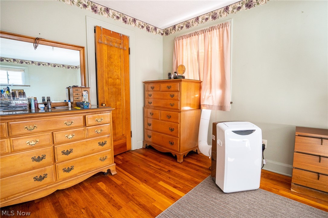 4398 Broadale Road Cleveland, OH 44109 - Photo 25 of 29