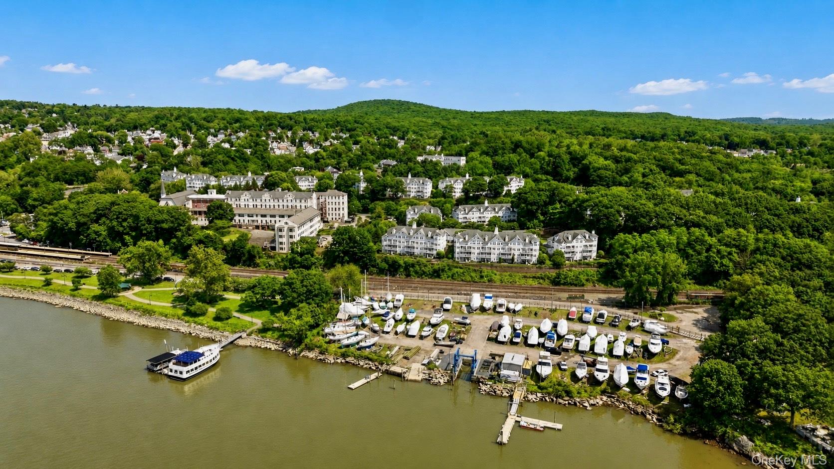 323 Waterside Close Peekskill, NY 10566 - Photo 32 of 42 Waterfront setting